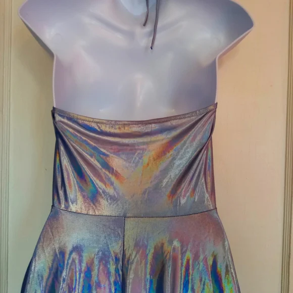 🛍️ BUNDLE ONLY 🛍️SHEIN LADIES BLUE IRIDESCENT HALTER TOP - Picture 4 of 8